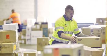 Australia Post delivers record Christmas volumes as online shopping booms