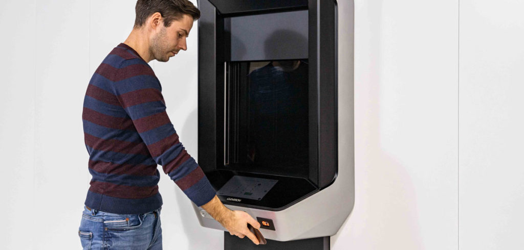 Cleveron reveals new compact parcel robot for smaller stores