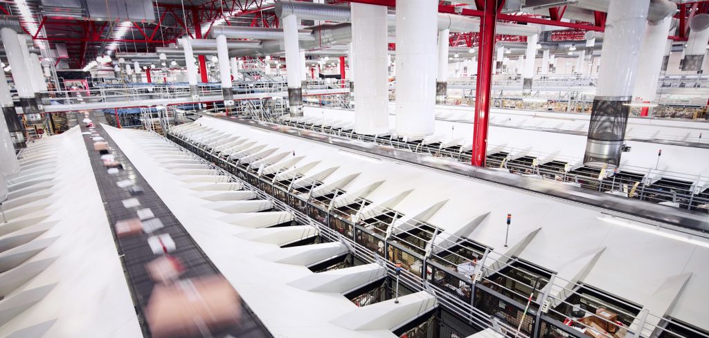 Australia Post delivers 52 million parcels in record-breaking December