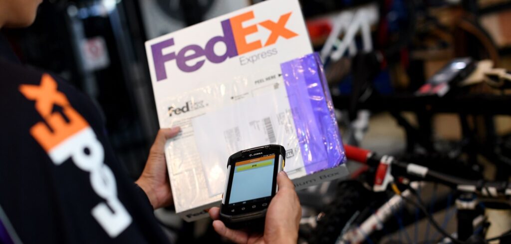 FedEx boosts international e-commerce delivery services