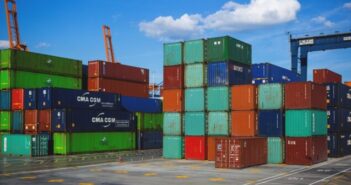 UK calls for zero global shipping emissions by 2050