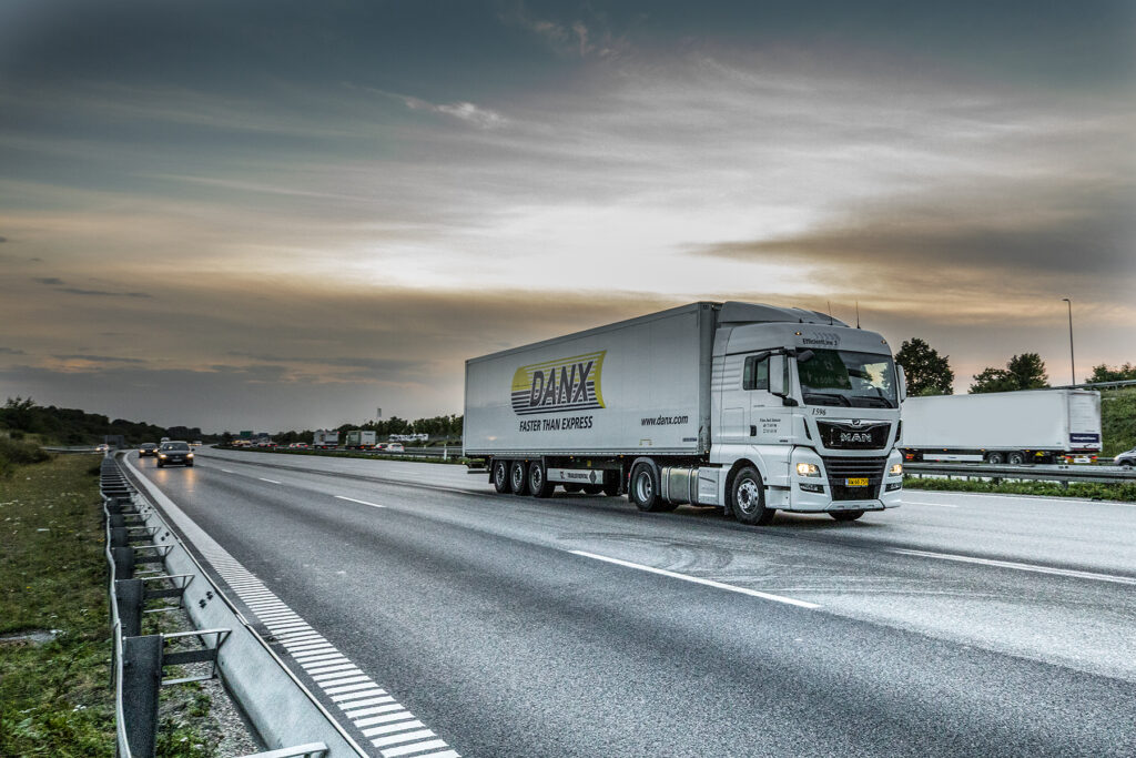 Carousel and DANX create a pan-European critical service logistics network in partnership with Axcel