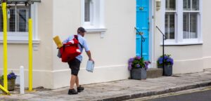 Royal Mail workers to strike over pay