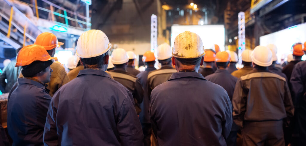 Amazon workers begin strike ballot in UK