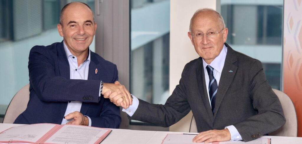 French tobacconists to sell La Poste services