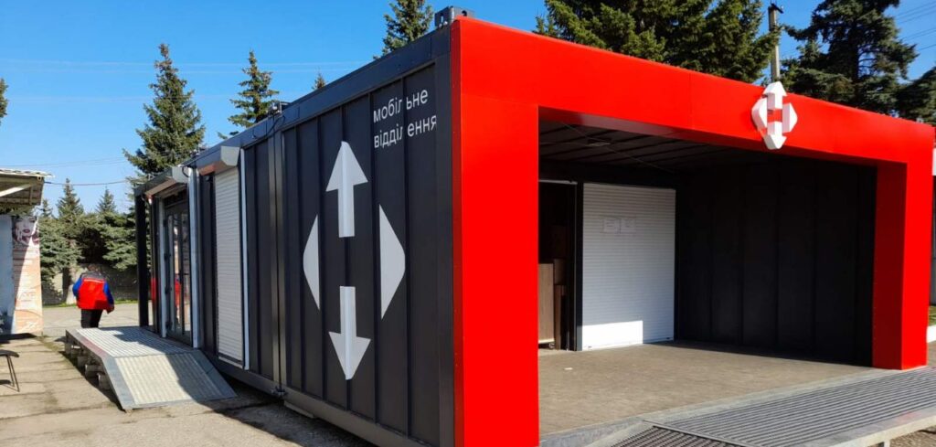 Nova Poshta launches modular mobile branch in de-occupied region of Ukraine