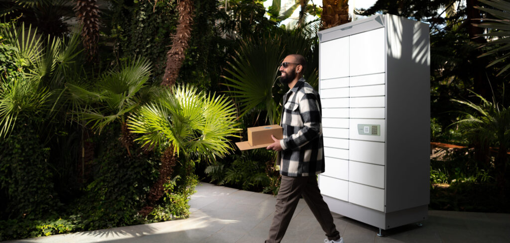 Cleveron launches battery-powered outdoor parcel locker
