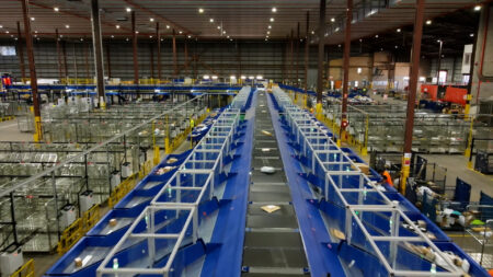 Alstef Group and Falcon deliver parcel sortation system for Aramex Sydney