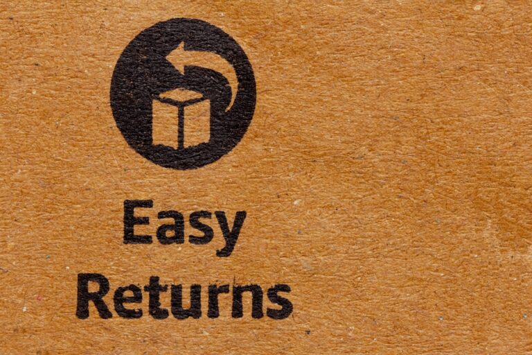 Packaging symbol to show easy returns of a product