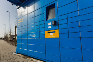 Parcel lockers with letterboxes launched in Latvia