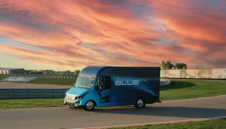 FedEx orders 150 Blue Arc electric trucks