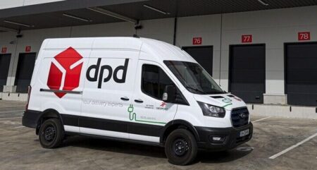 DPD expands electric fleet in Portugal The new E-Transit van with DPD logo on the side