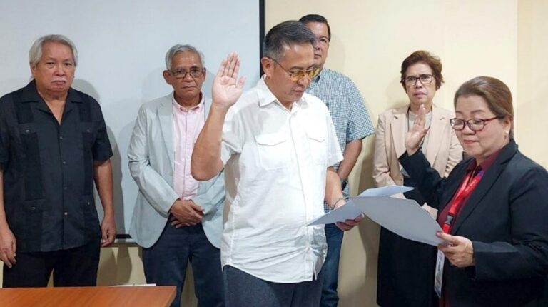 PHLPost elects new Postmaster General and CEO Mike Planas at his oath taking on June 18.