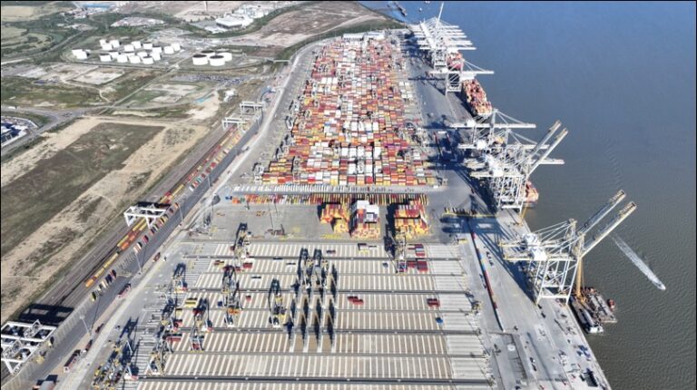 DP World invests US$1.3bn in London logistics hub expansion DP World invests US$1.3bn in London logistics hub expansion