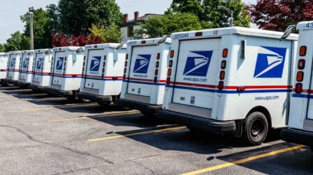 US Postal Service opens bid platform for access to last-mile delivery network U.S. Postal Service opens bid platform for access to last-mile delivery network.