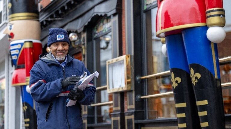 USPS reports faster deliveries and higher customer satisfaction during holiday peak.