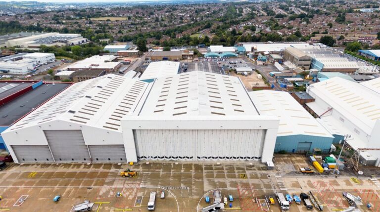 GXO Logistics and London Luton Airport collaborate to operate airport’s first consolidation center GXO Logistics and London Luton Airport collaborate to operate airport’s first consolidation center.