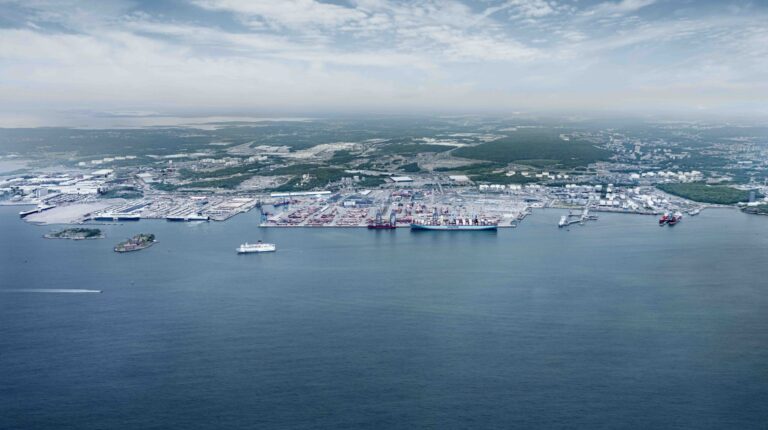 Gothenburg region named best logistics location in the Nordics Aerial view of the Port of Gothenburg.