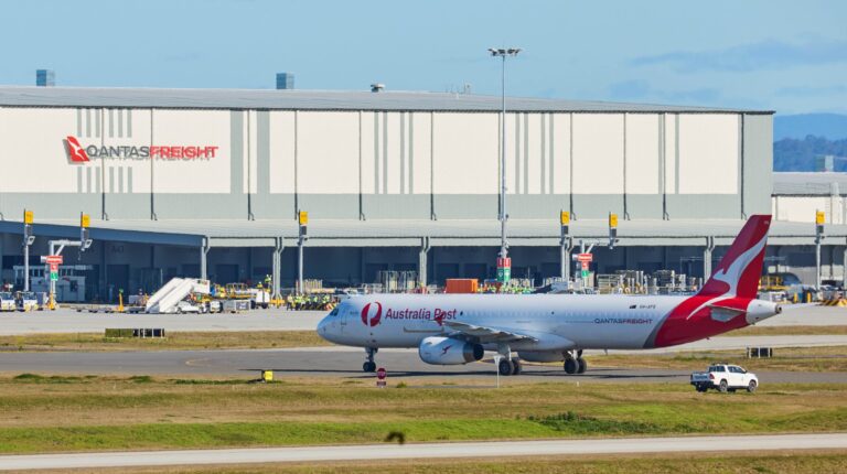 Qantas conducts first freighter trial at Western Sydney International ahead of July 27 launch A Qantas freight aircraft lands at WSI.